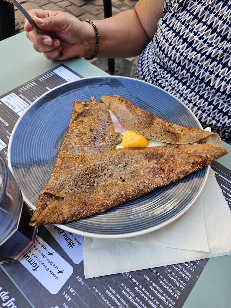 Restaurant La Main À La Pâte à Dinan, France