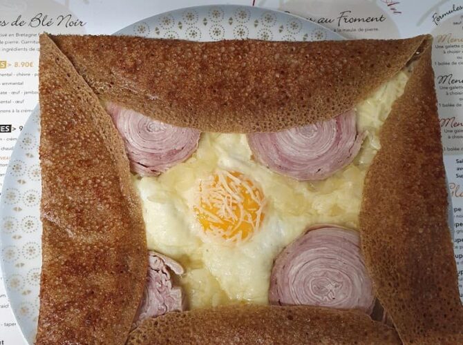 Restaurant La Maison des Crêpes à Rochefort, France