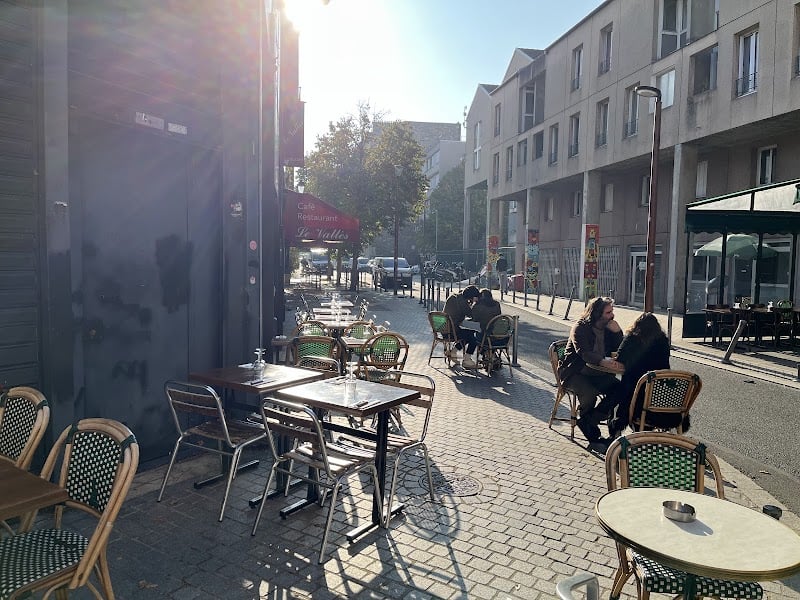 Restaurant La Péricole à Saint-Ouen-sur-Seine, France