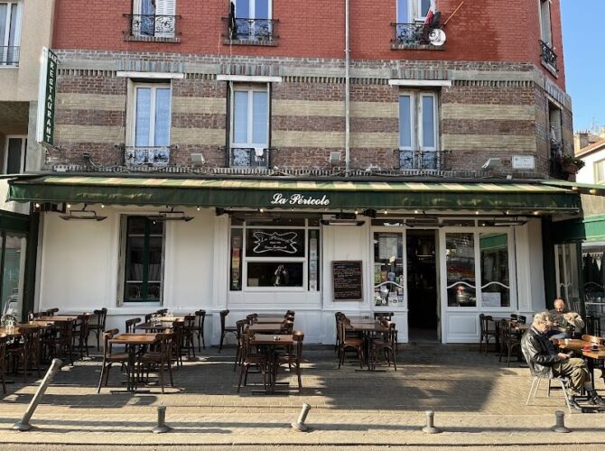 Restaurant La Péricole à Saint-Ouen-sur-Seine, France
