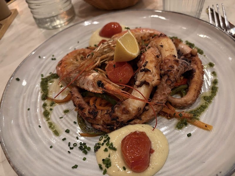 Restaurant La Perle Vieux Port à Marseille, France