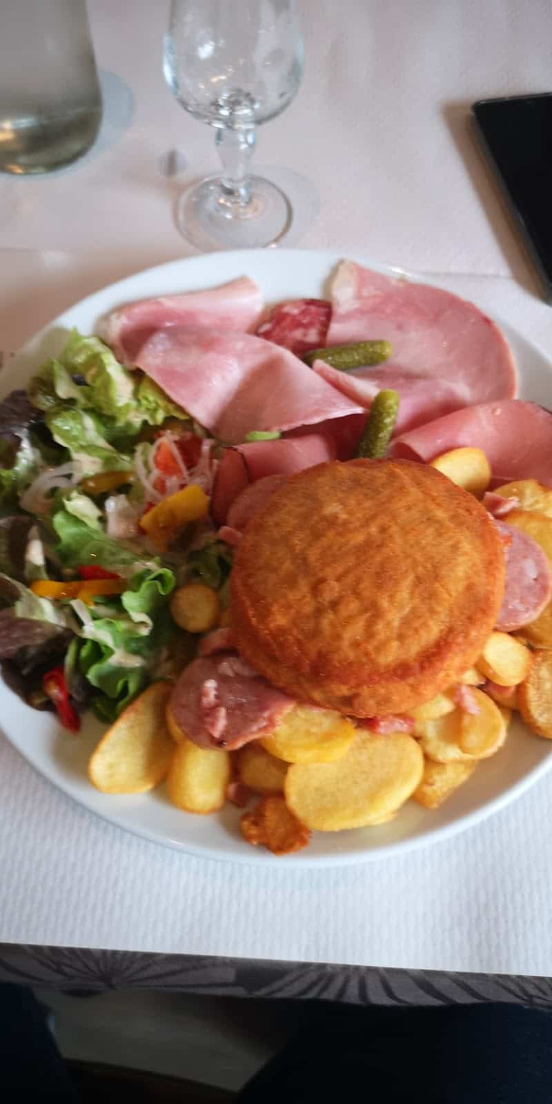 Restaurant La Petite Fontaine à Gray, France