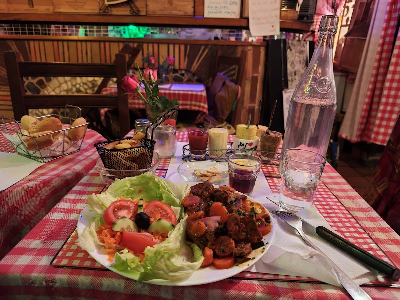 Restaurant La Petite Rose des Sables à Paris, France