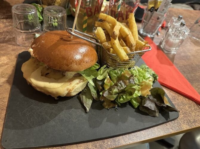 Restaurant La Petite Soeur à Saint-Ouen-sur-Seine, France