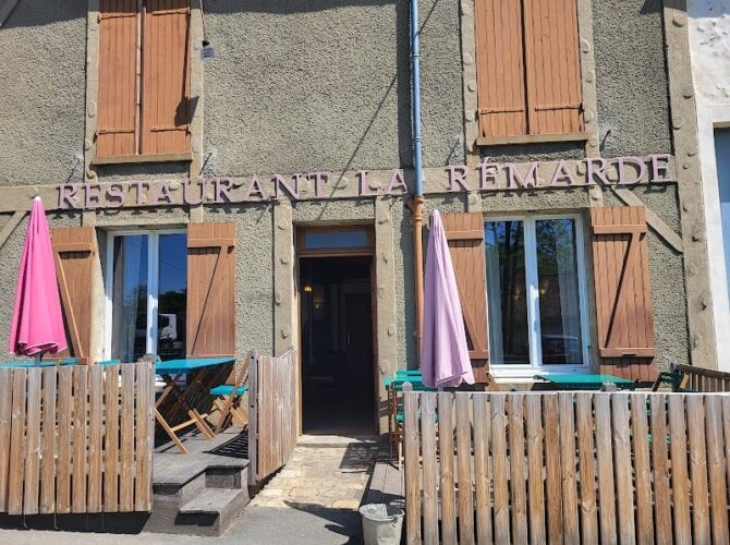 Restaurant La Remarde à Saint-Cyr-sous-Dourdan, France
