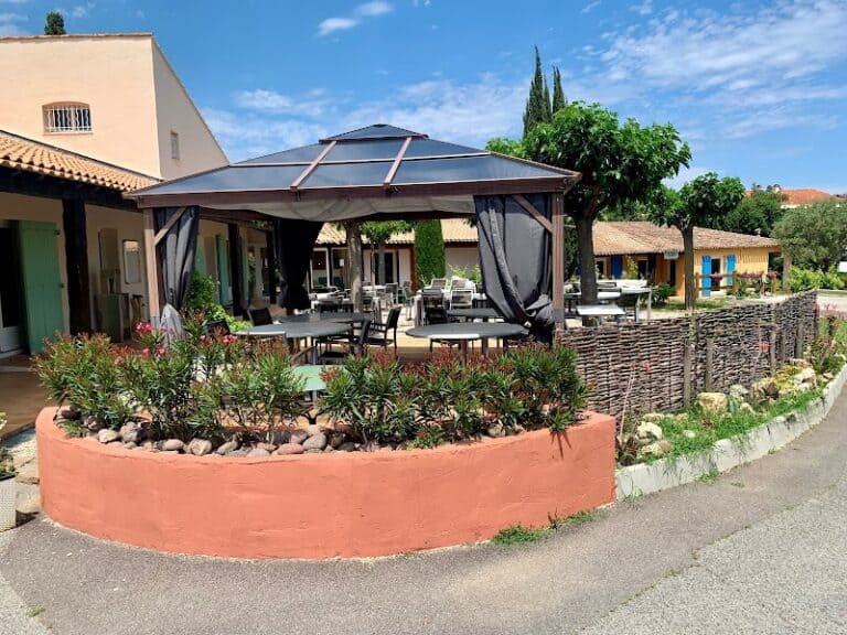Restaurant La Table des Romarins à Cogolin, France — photo 1