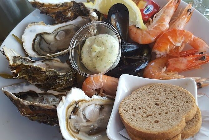 Restaurant La Taverne du Port à Marseillan, France