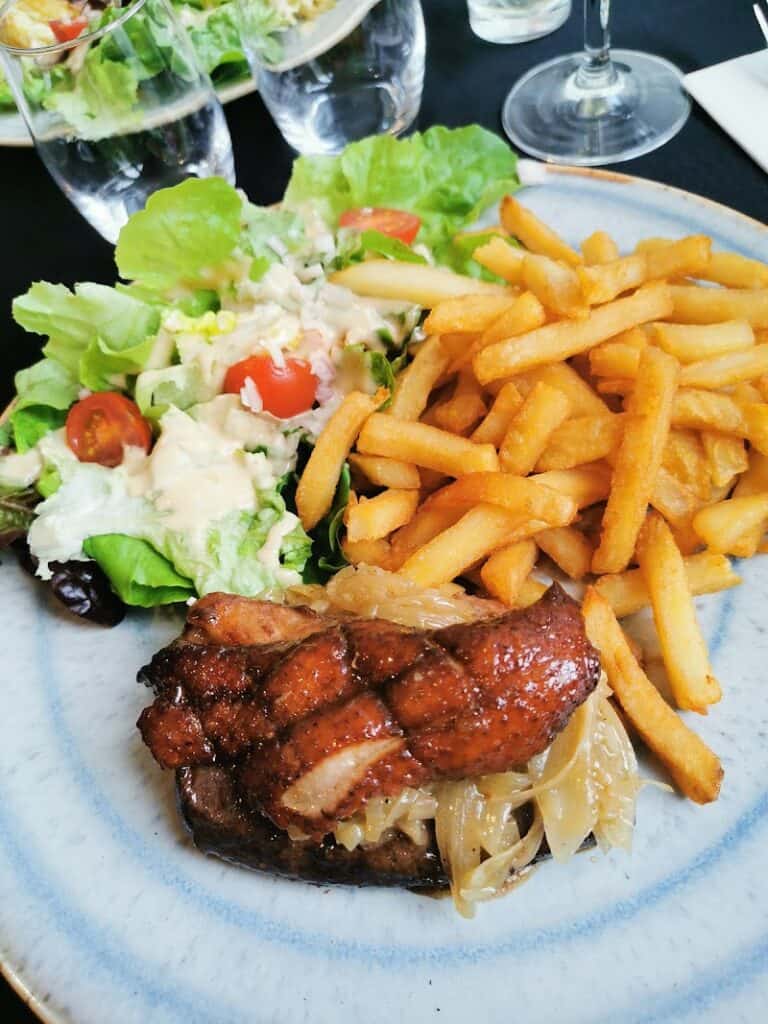 La Taverne