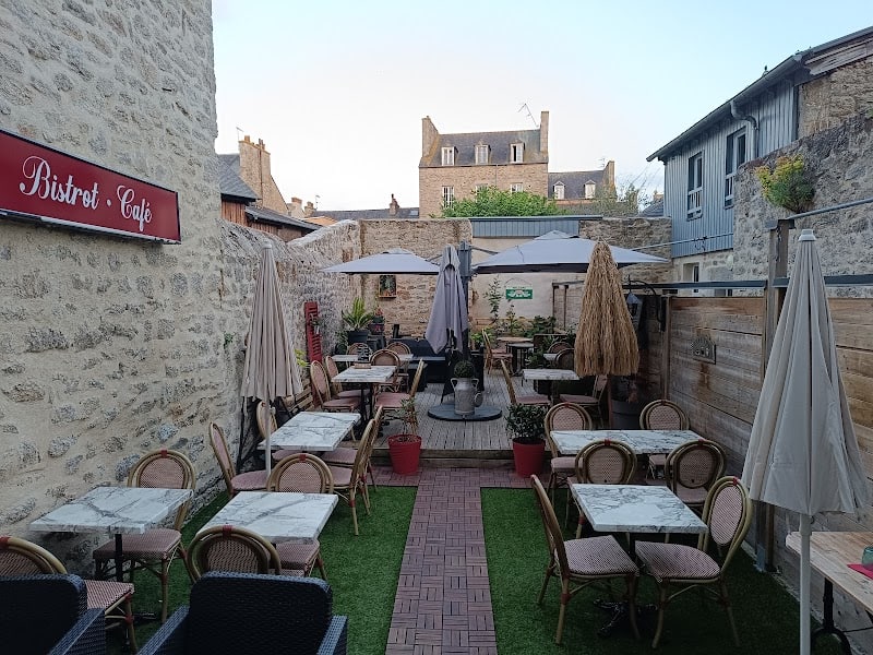 Restaurant L’Arrière Train à Dinan, France