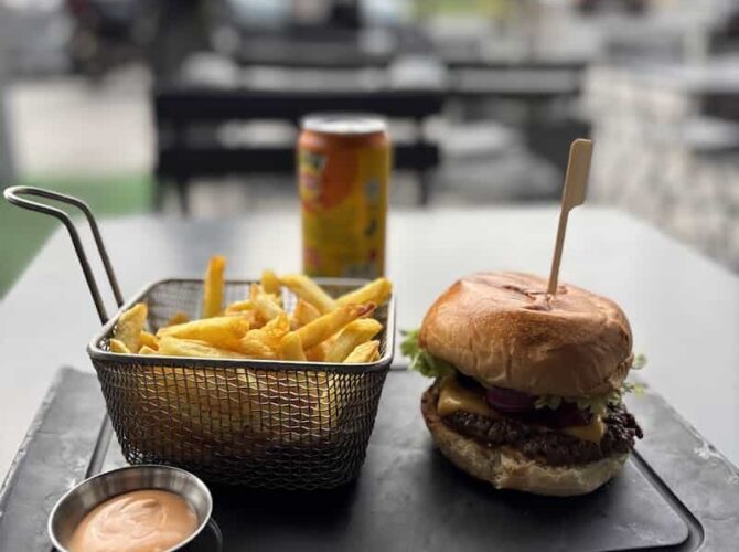 Restaurant L’Atelier du Burger à Ivry-sur-Seine, France