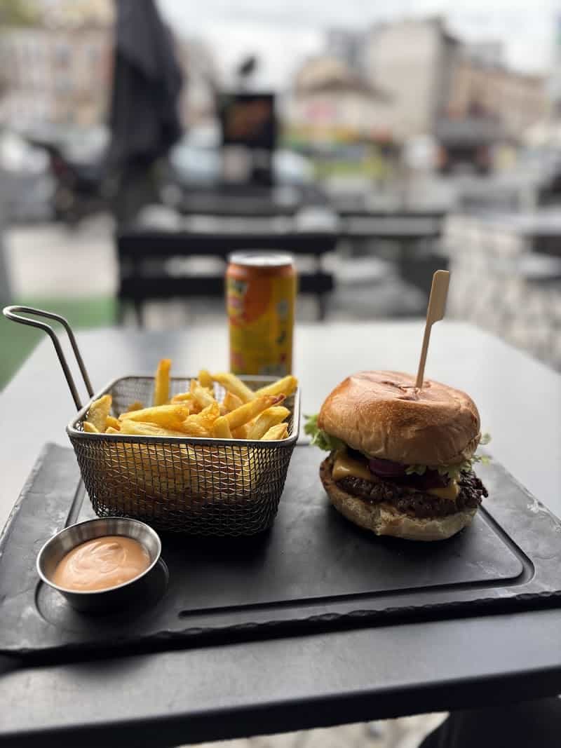 Restaurant L’Atelier du Burger à Ivry-sur-Seine, France