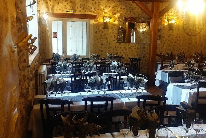 Restaurant L’Auberge de la môme à Dourdan, France