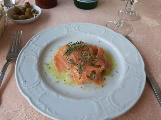 Restaurant L’Auberge de la Roseraie à Gennevilliers, France