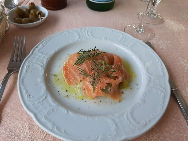 Restaurant L’Auberge de la Roseraie à Gennevilliers, France