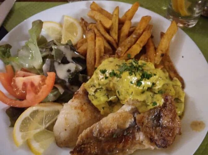 Restaurant L’Auberge Du Poney Qui Tousse à Treffiagat, France