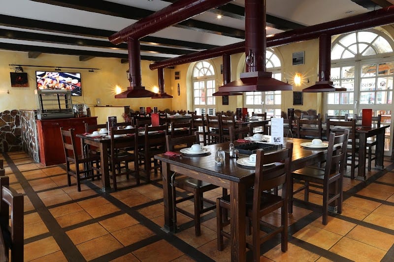 LAVA – Das Indoor-BBQ-Restaurant à Saarlouis (Sarrelouis), Allemagne