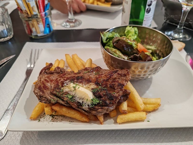 L’aven Restaurant à Sées, France