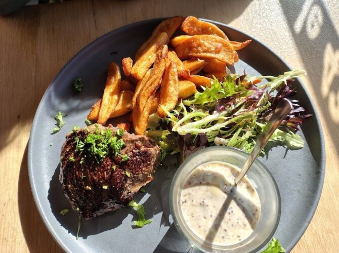 Restaurant Le 430 à Rochefort, France