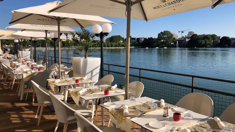 Restaurant Le Baccara Enghien-les-Bains à Enghien-les-Bains, France
