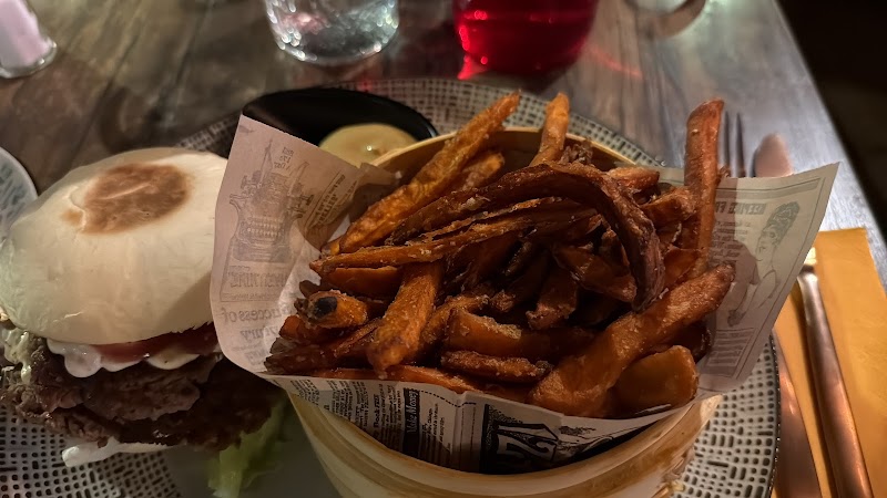 Restaurant LE BAOMA à Courbevoie, France