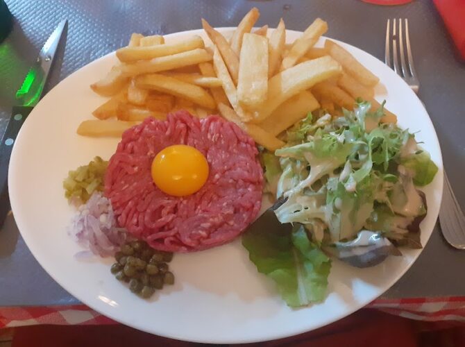 Restaurant Le Bienvenu à Courbevoie, France