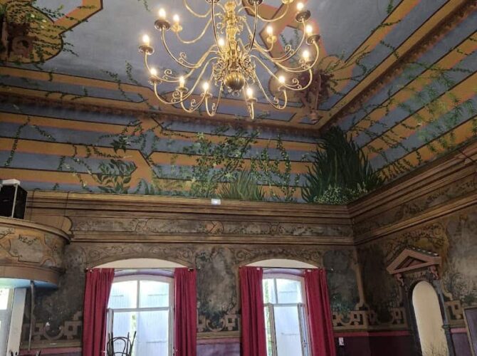 Restaurant Le Bistrot du Théatre à Jouy-le-Moutier, France