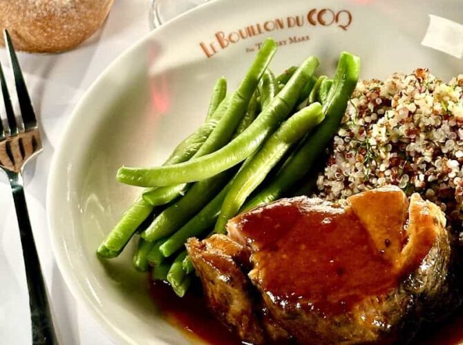 Restaurant Le Bouillon du Coq à Saint-Ouen-sur-Seine, France