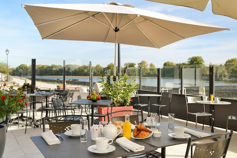 Restaurant Le Cabinet Vert à Orléans, France