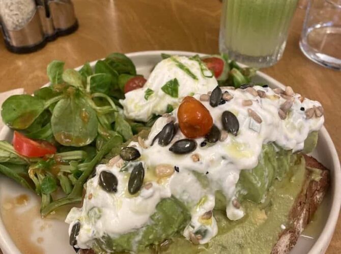 Restaurant Le café [si] à Pontoise, France