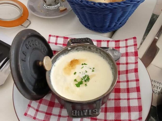 Restaurant Le Cardinal à La Garenne-Colombes, France