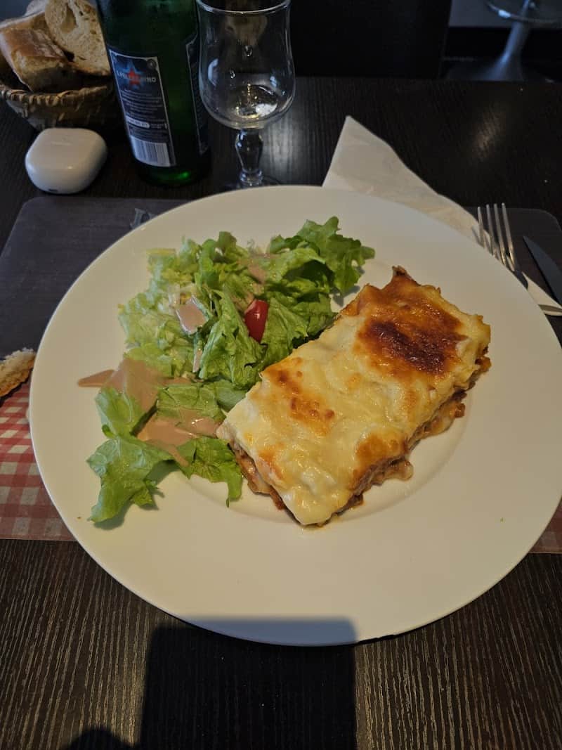 Restaurant Le Carpe Diem à Saint-Ouen-sur-Seine, France