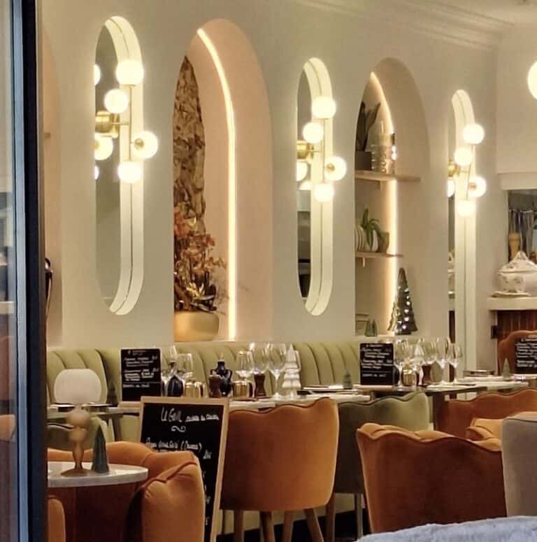 Restaurant le Cauvet, Brasserie des 4 Chemins à Cogolin, France