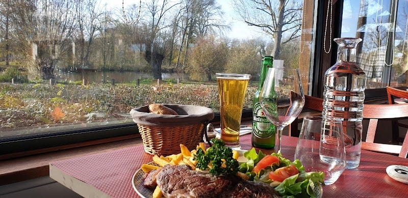 Restaurant Le Chalet Des Etangs à Vert-le-Petit, France