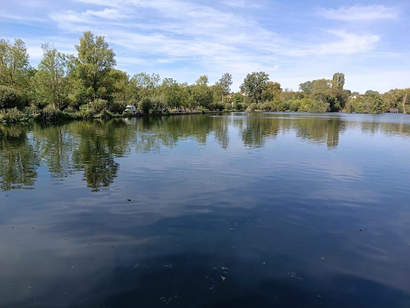 Restaurant Le Chalet Des Etangs à Vert-le-Petit, France