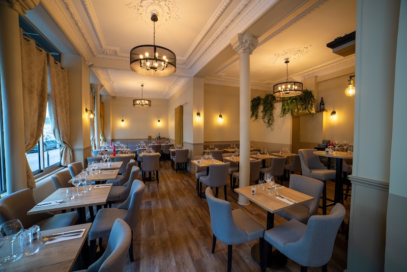 Restaurant Le Charlie’s à Courbevoie, France