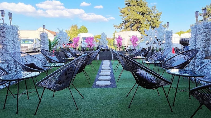 Restaurant Le Château 95 à Gonesse, France