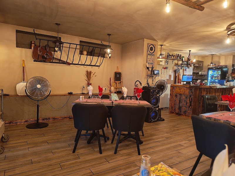 Restaurant Le clandestin à Matton-et-Clémency, France