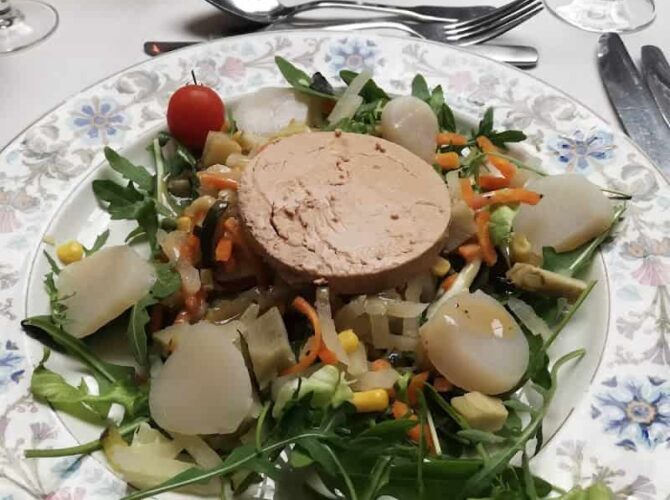 Restaurant Le Coat Hellen à Plonéour-Lanvern, France