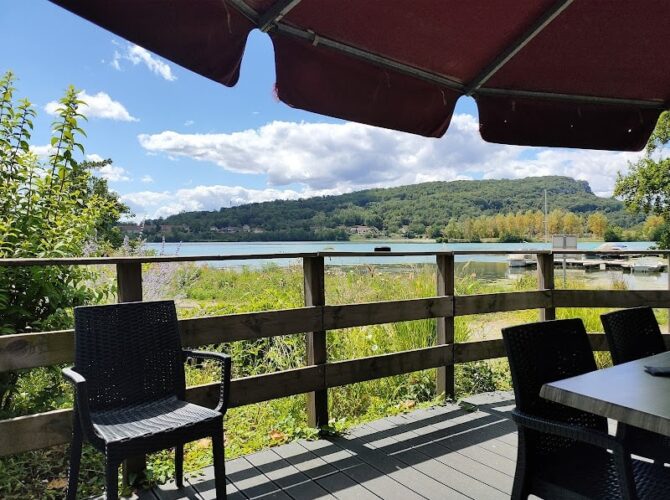 Restaurant Le Col Vert à Murs-et-Gélignieux, France