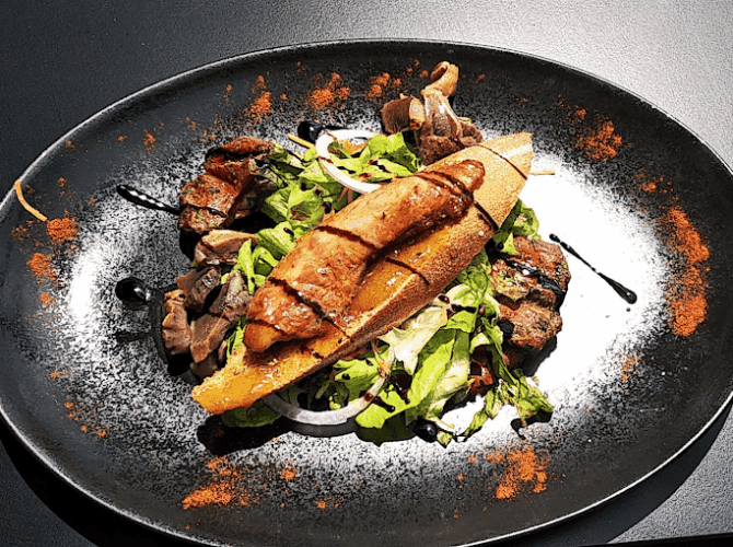 Restaurant Le Comptoir des Halles à Castelnaudary, France