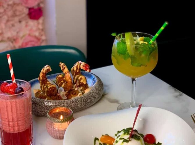 Restaurant Le Convivial Café à Gennevilliers, France