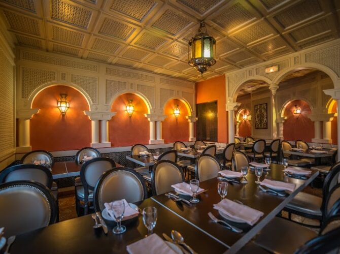 Restaurant Le Dattier à Courbevoie, France