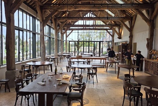 Restaurant Le Doyenné à Saint-Vrain, France