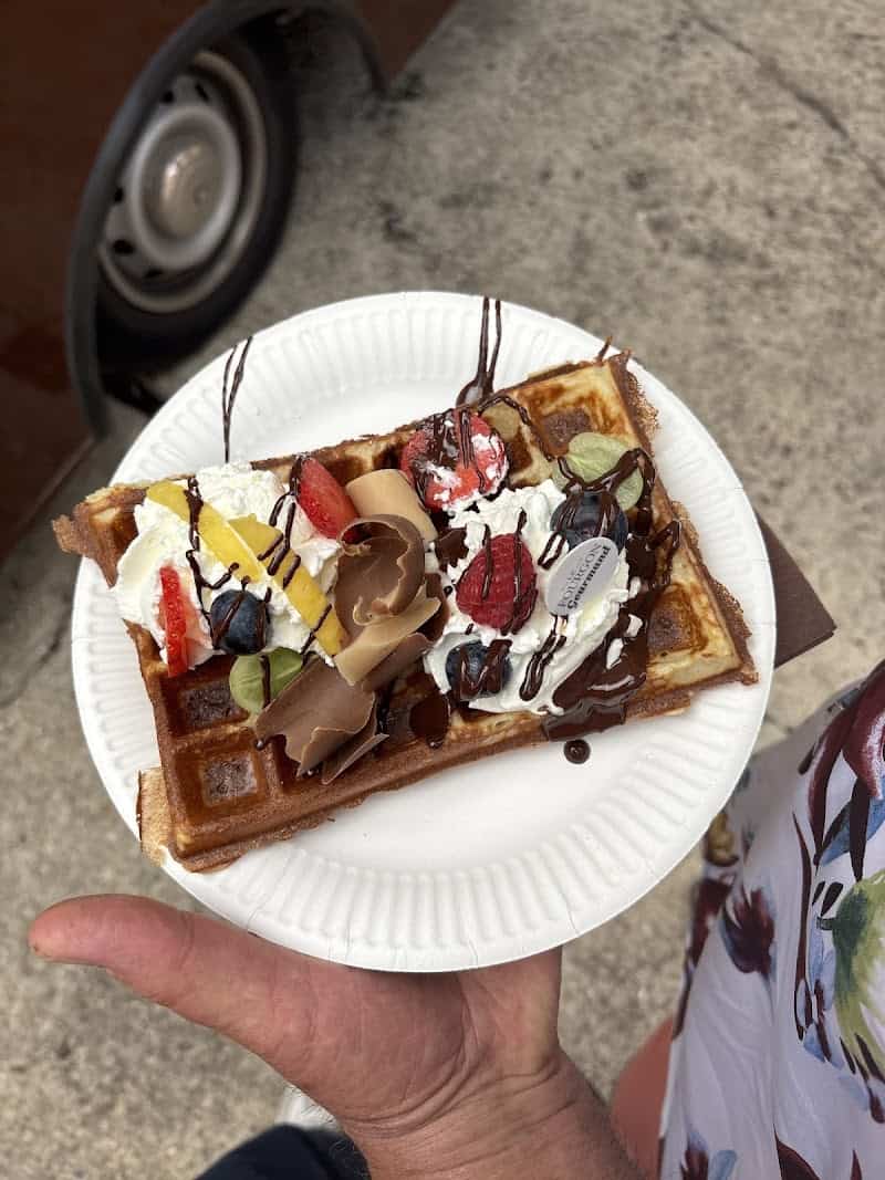 Restaurant LE FOURGON GOURMAND à Mondeville, France