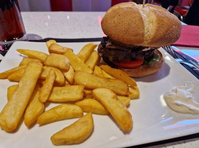 Restaurant Le Frenchy’s Diner – BAR LE DUC à Bar-le-Duc, France