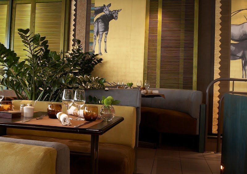 Restaurant Le Garden Café à Courbevoie, France