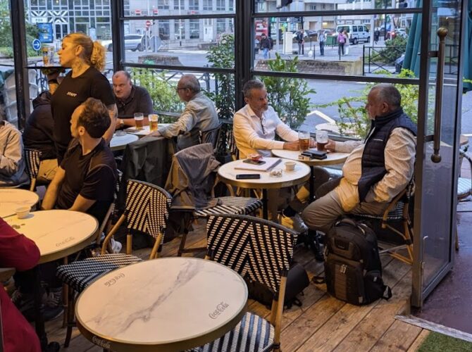 Restaurant Le Gavroche 92 à Courbevoie, France