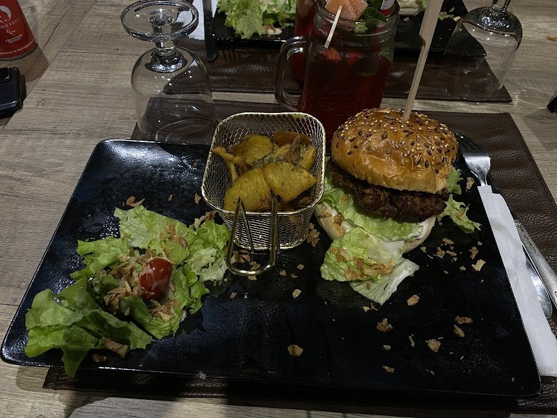 Restaurant le gold cesar à Lens, France