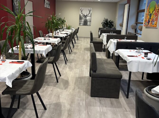 Restaurant Le grand cerf à Carignan, France