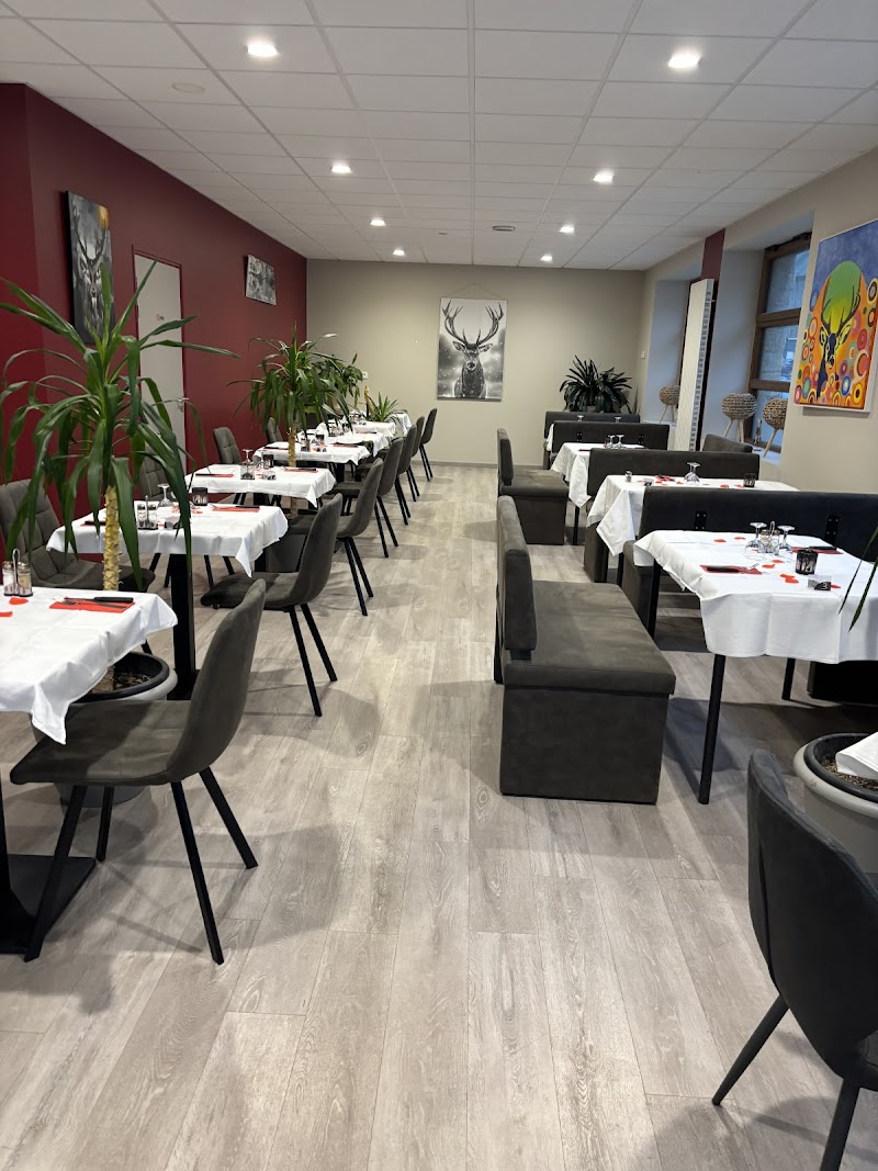 Restaurant Le grand cerf à Carignan, France